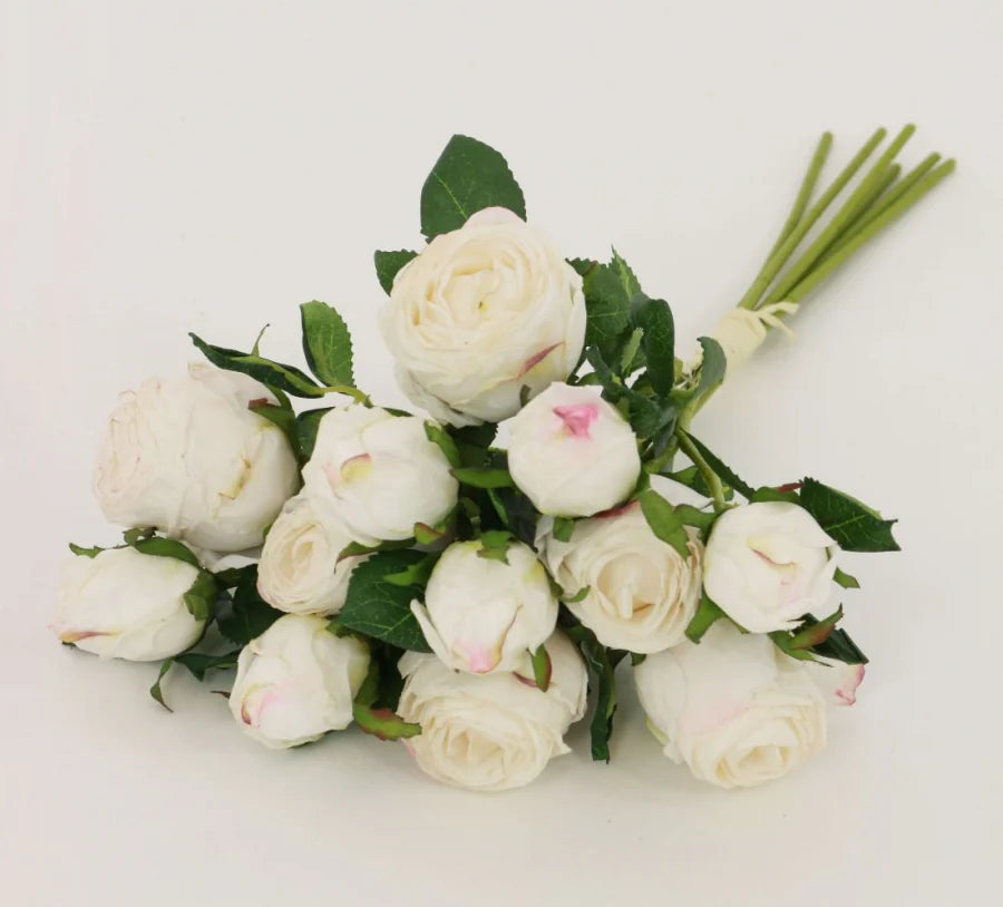 Dried Touch Ruby Rose Bundle (6x Stems) white
